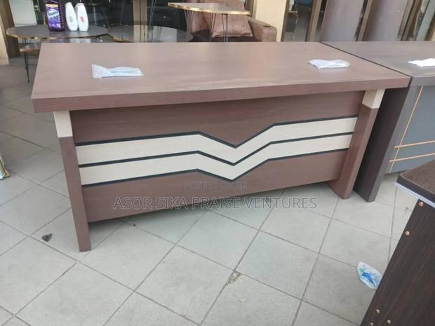 Office Table 1.6m · Photo 1