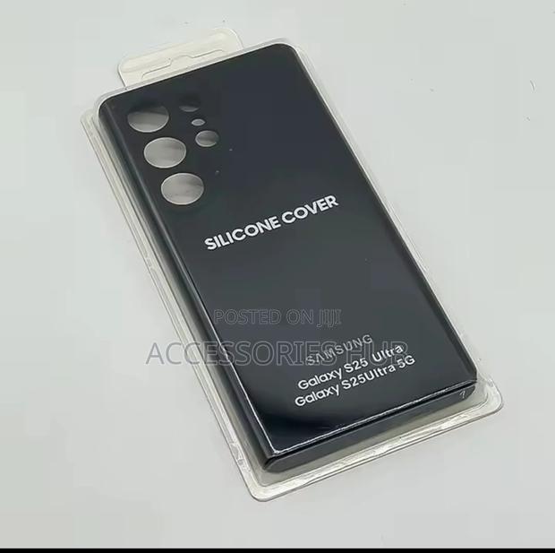 Samsung S25 Ultra Original Silicone Cases · Photo 2