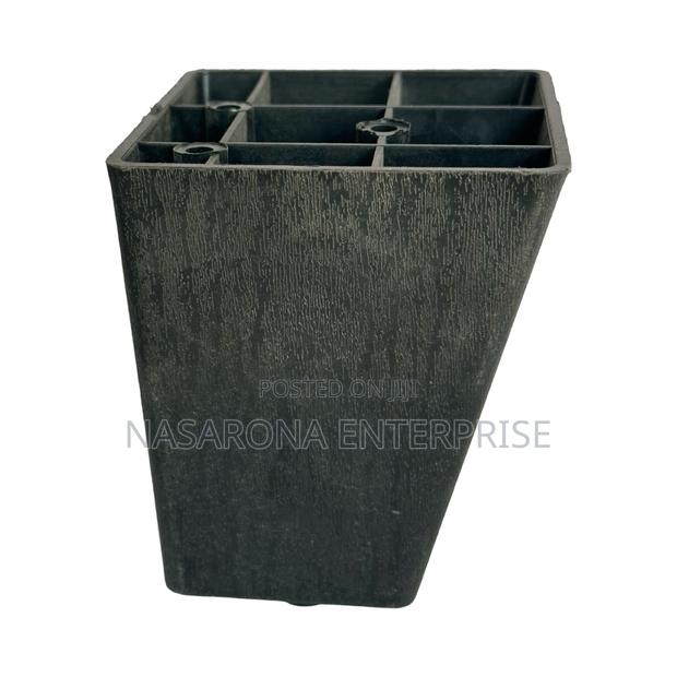 Rubber Wedge Carpet Castors (4pcs) 5inches · Photo 3