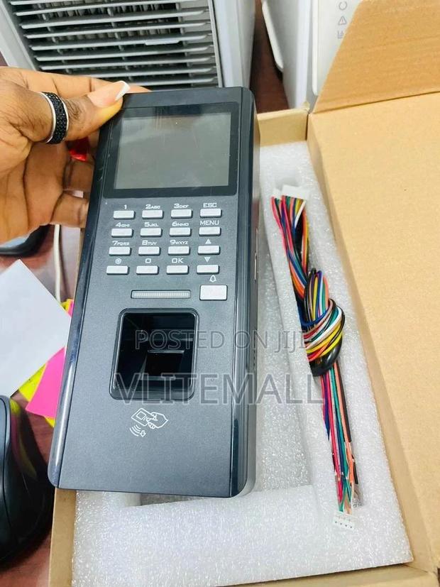 Fingerprint Time Attendance Machine (KK-F18) · Photo 2
