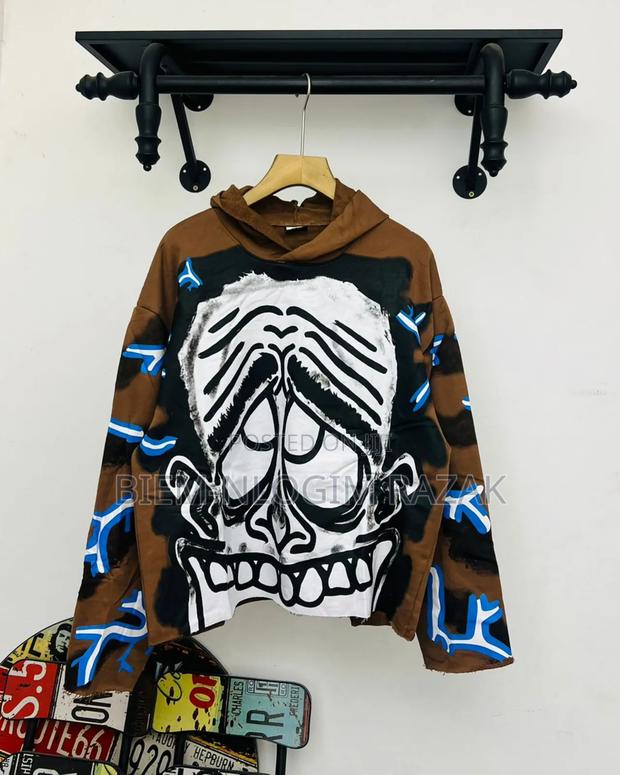 Crop Hoodies Available in Stock · Photo 3