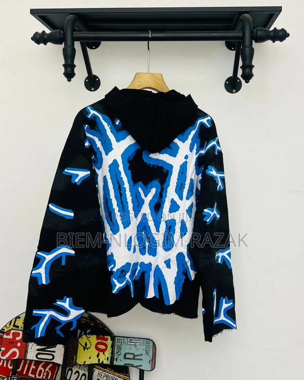 Crop Hoodies Available in Stock · Photo 7