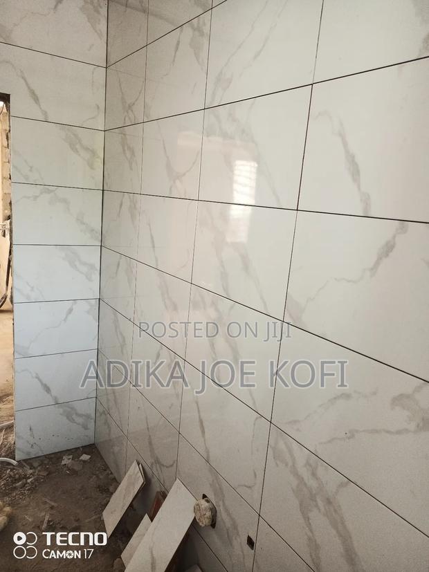Best Tiles Workers · Photo 2
