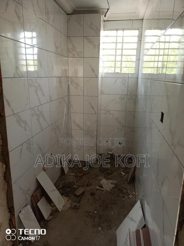 Best Tiles Workers · Photo 4