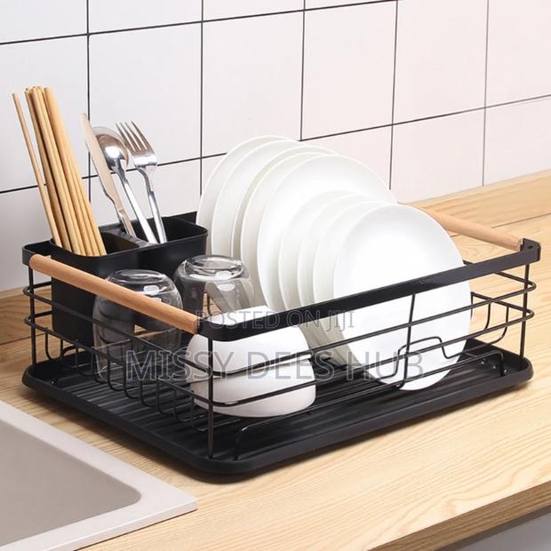 Dish Rack With Wooden Handles · Photo 1