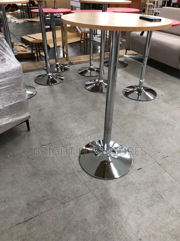 Quality and Durable Bar Table · Photo 3