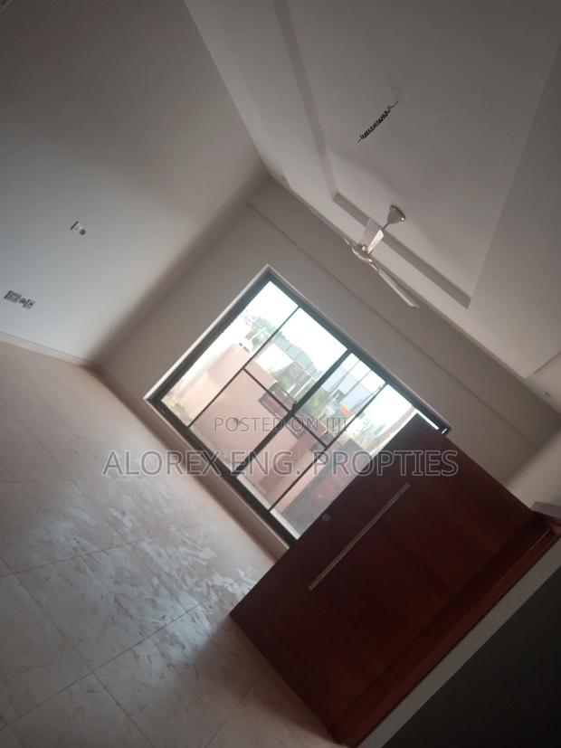 4bdrm House in $650 Executive, Oyarifa for rent · Photo 5