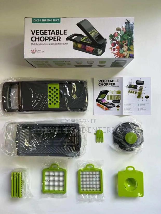 Multi-Functional Vegetable Chopper · Photo 1