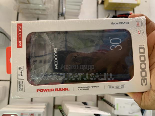 Original MEDCOSI 30000watt Power Bank · Photo 3