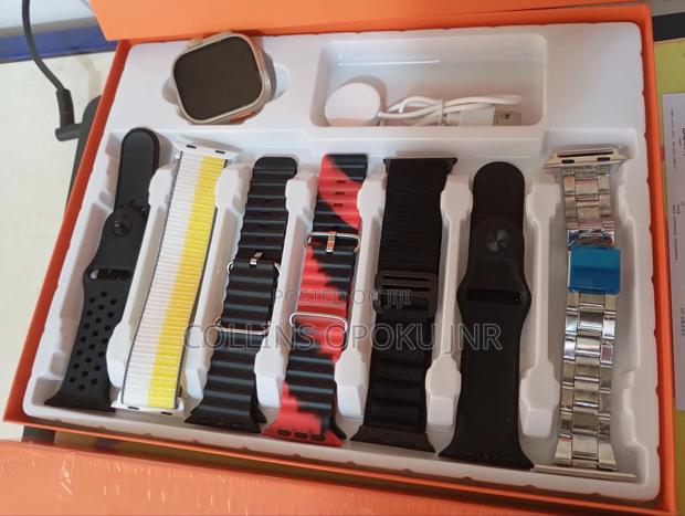 Modern Smart Watch Ultra 7 in 1 Strap Combo · Photo 3