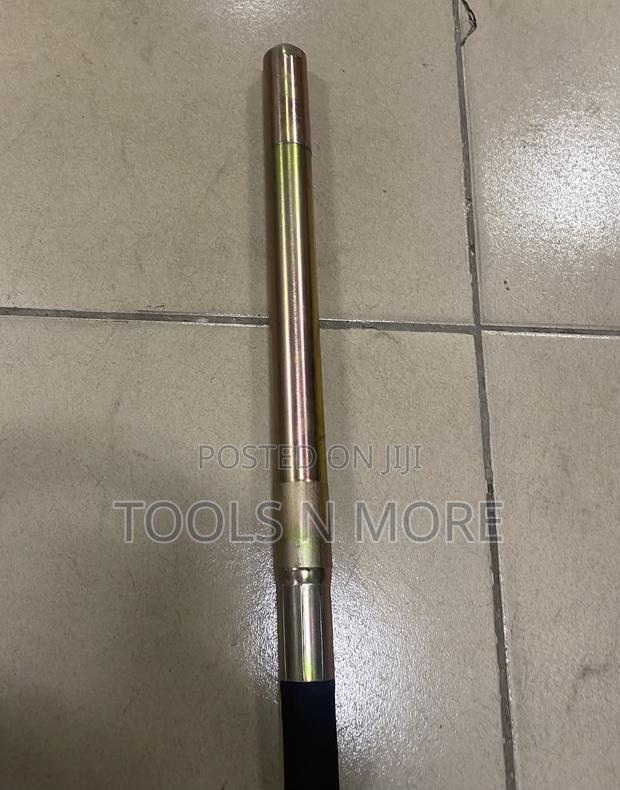 Ingco Cordless Concrete Vibrator 20v · Photo 3
