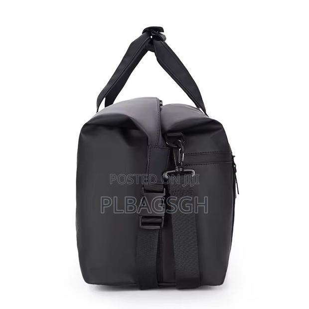 Potable Leather Duffel Traveling Bag at Plbagsgh · Photo 2
