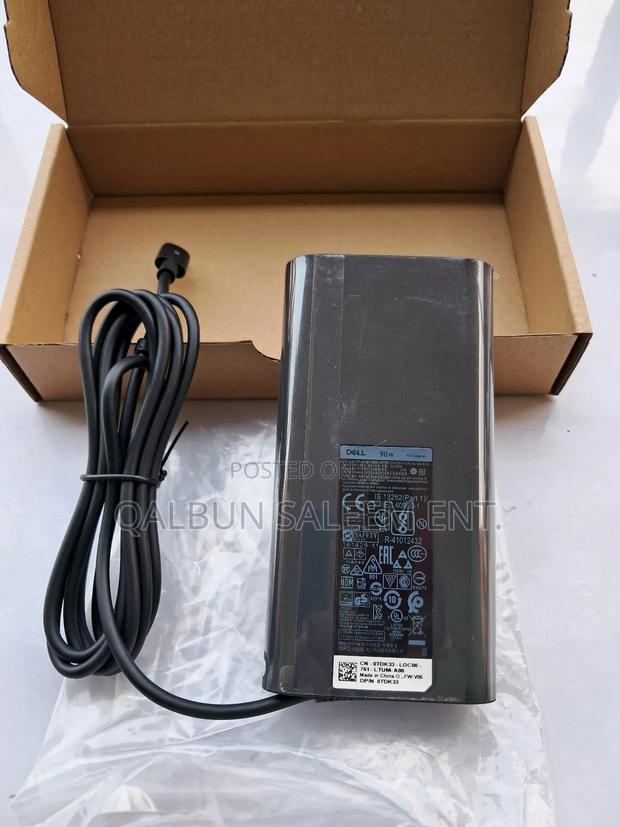 High-Quality New Dell Oval Type-C 20V 4.5A 90W Adapter · Photo 1