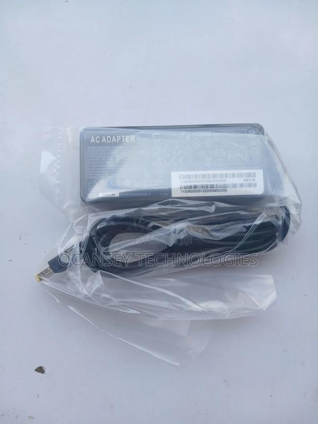 Original Lenovo USB 65W Laptop Adapter / Charger · Photo 3