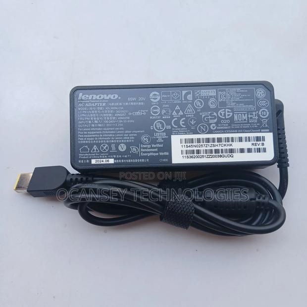 Original Lenovo USB 65W Laptop Adapter / Charger · Photo 1