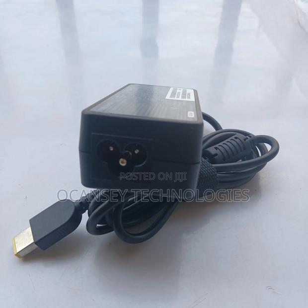 Original Lenovo USB 65W Laptop Adapter / Charger · Photo 4