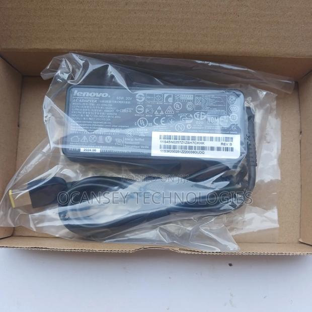 Original Lenovo USB 65W Laptop Adapter / Charger · Photo 5