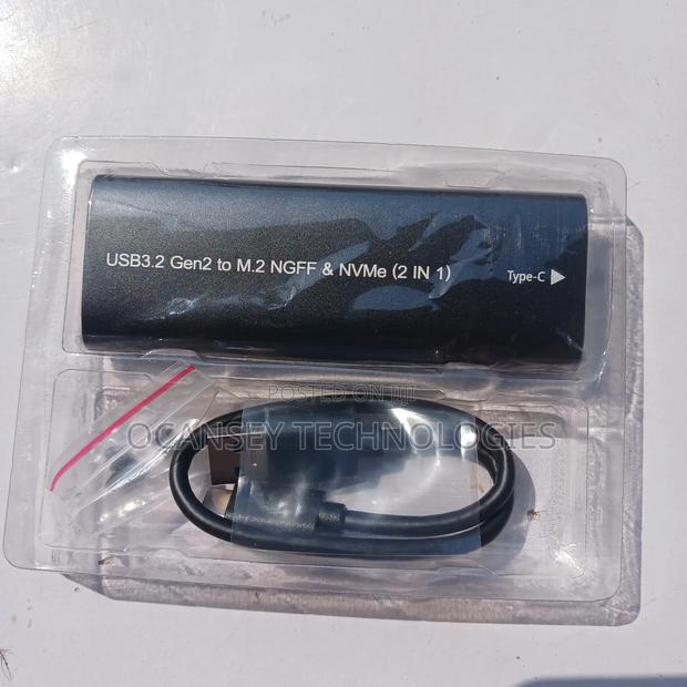 Original USB 3.2 Gen 2 to M.2 NGFF Nvme 2 in 1 SSD Case · Photo 1