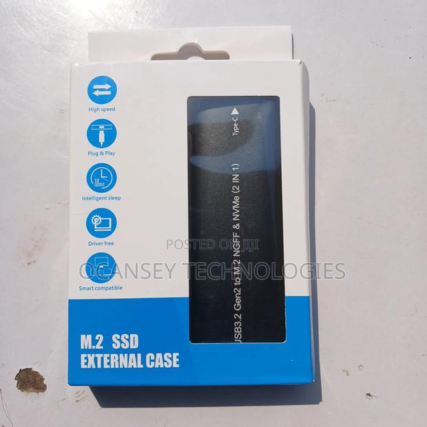Original USB 3.2 Gen 2 to M.2 NGFF Nvme 2 in 1 SSD Case · Photo 5