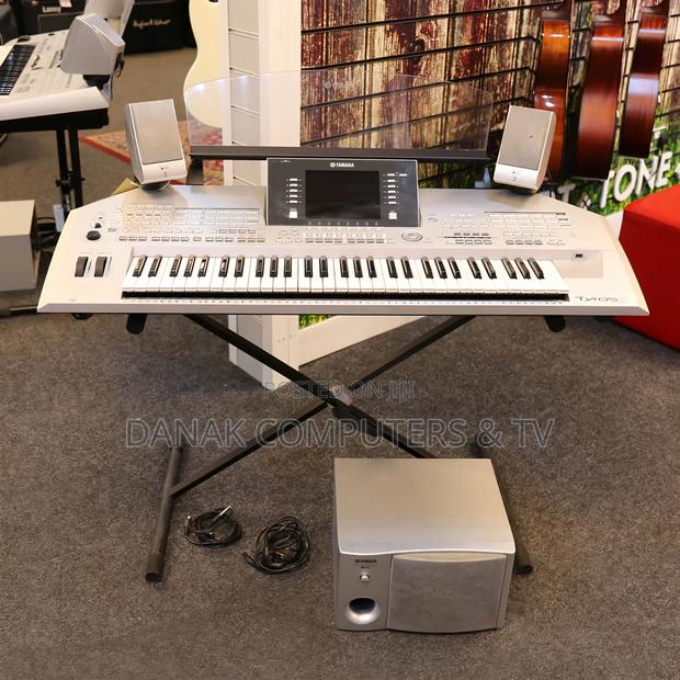 Yamaha Tyros 2 Keyboard · Photo 3