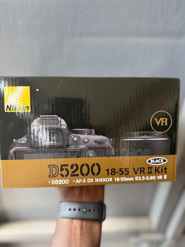 Nikon D5200 + 18-55mm Lens · Photo 1