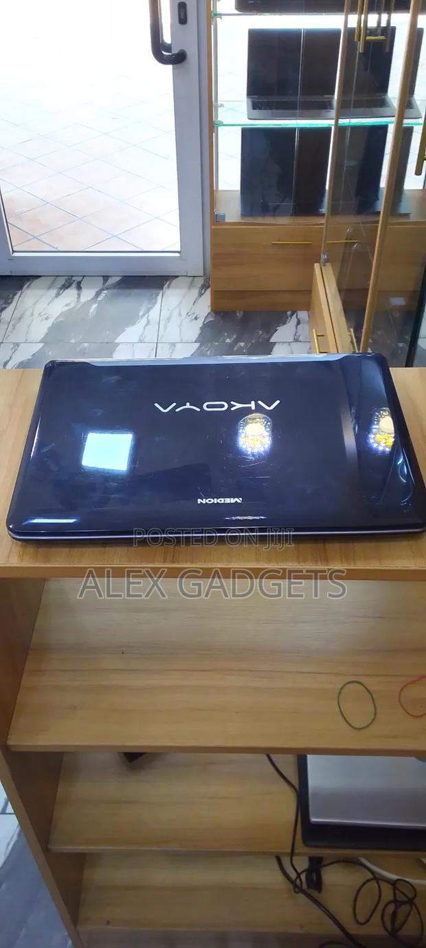 Laptop Medion 4GB Intel HDD 500GB · Photo 5