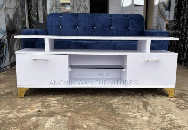 5/Half Feet Tv Stand Available (Payment After Delivery) · Photo 1