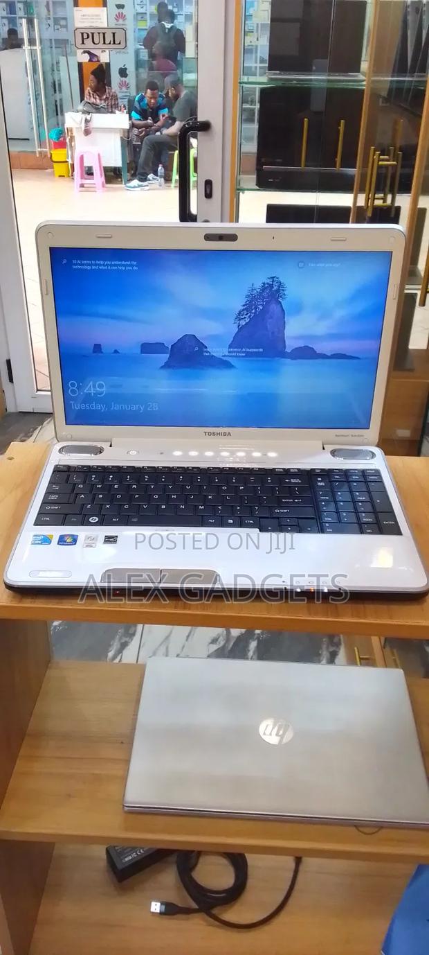 Laptop Toshiba Satellite A500 4GB Intel Core I5 HDD 750GB · Photo 3