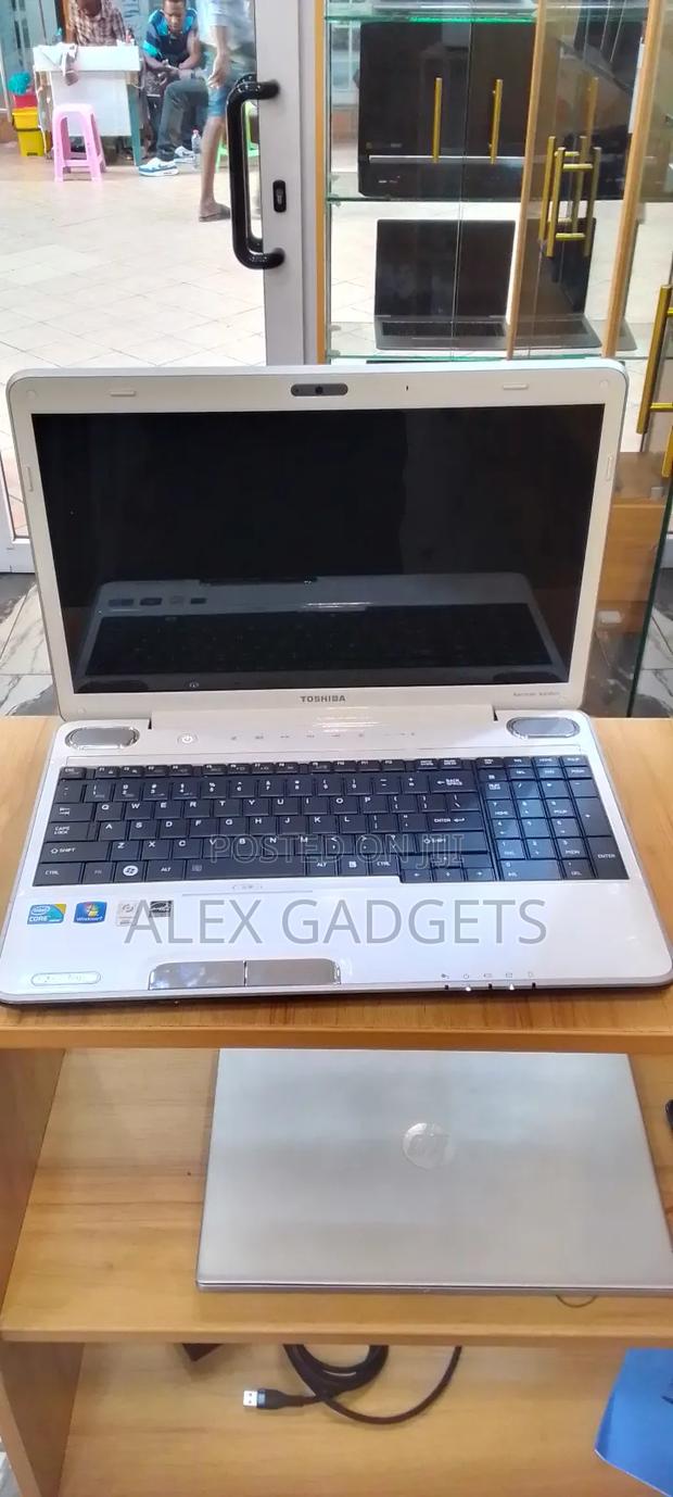 Laptop Toshiba Satellite A500 4GB Intel Core I5 HDD 750GB · Photo 4