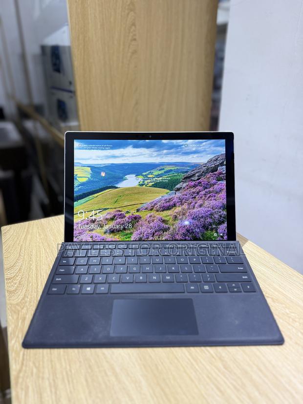 Laptop Microsoft Surface Laptop 5 16GB Intel Core I7 SSD 512GB · Photo 1