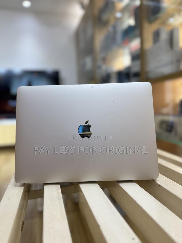 Laptop Apple MacBook Pro 2017 16GB Intel Core i5 SSD 512GB · Photo 4