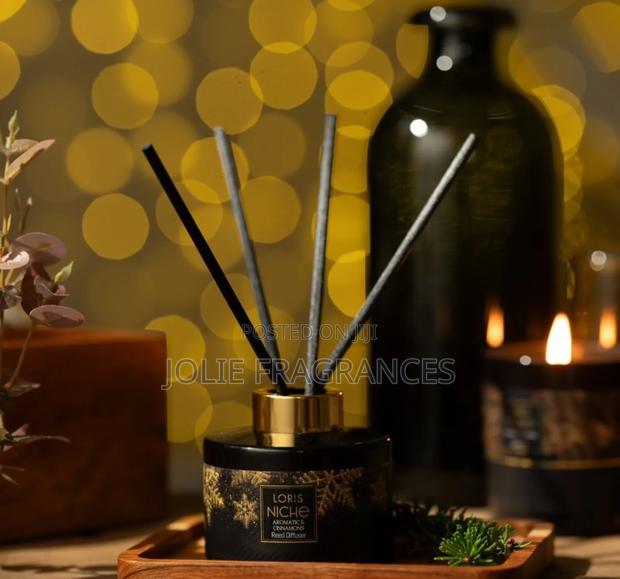 Loris Niche Reed Diffuser · Photo 3