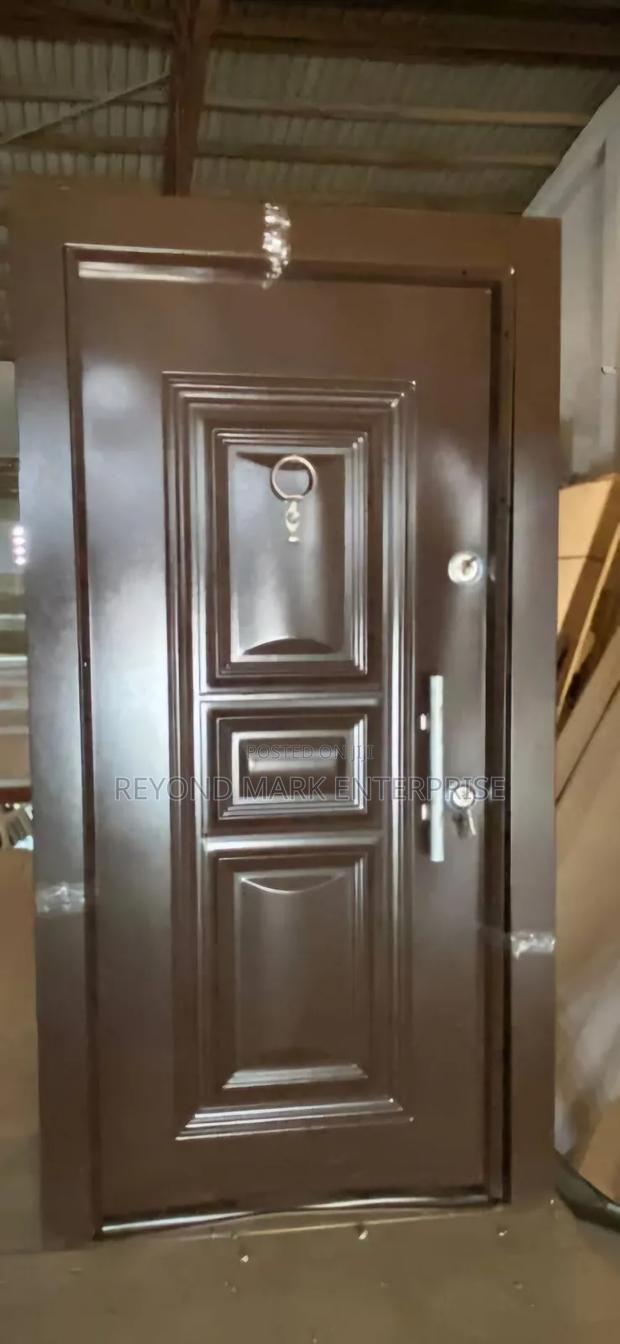 Single Door - Luxury Door - Waterproof Door · Photo 1