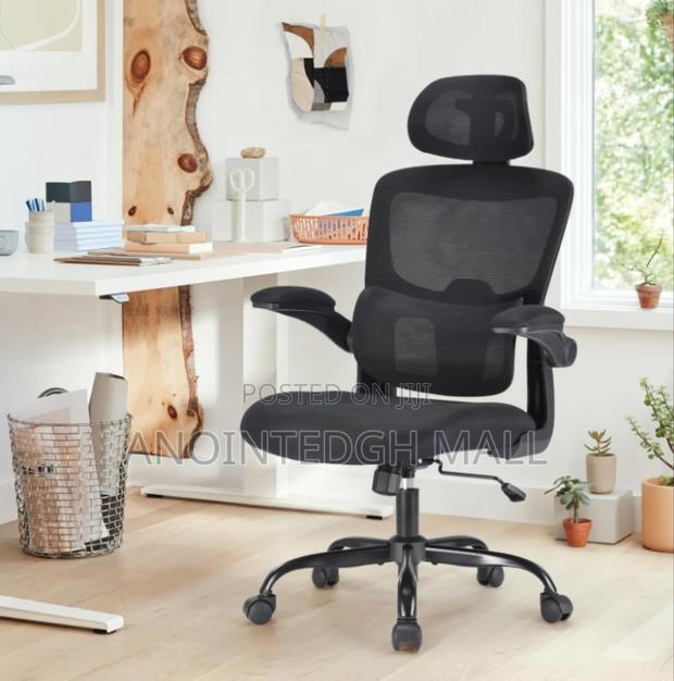 Ergonomic Executive Office Chair - Black · Photo 3