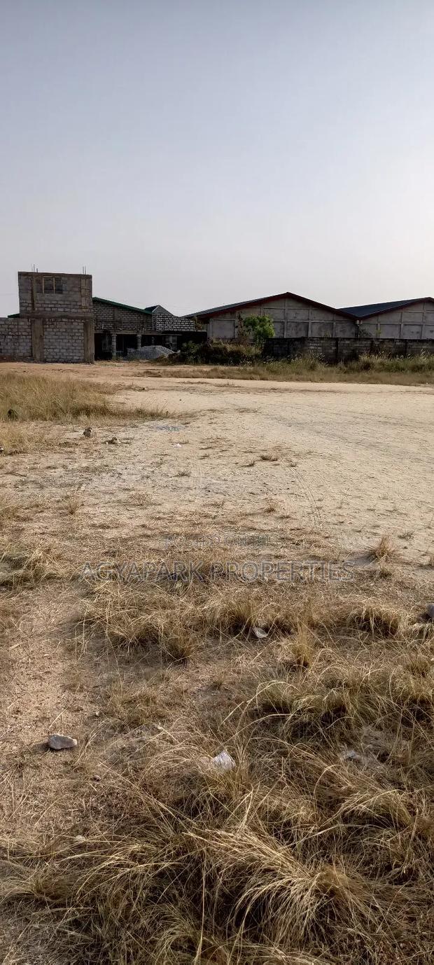 A Plot of Land Amasaman, Kuntunse · Photo 3
