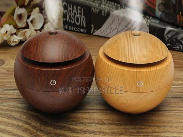 130ml Mini Size Essential Oils Diffuser Humidifier · Photo 1