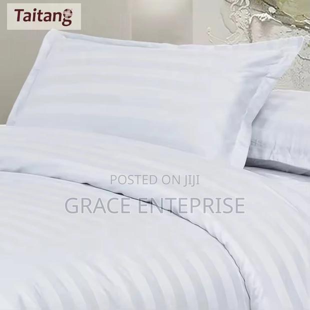 Affordable Comfort Hotel Bedding (2 Bedsheets,4 Pillowcases · Photo 1