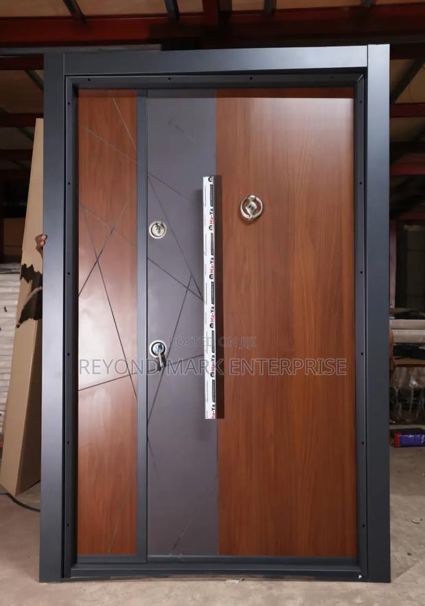 One and Half Luxury Security Door, Exclusive Security Door · Photo 1