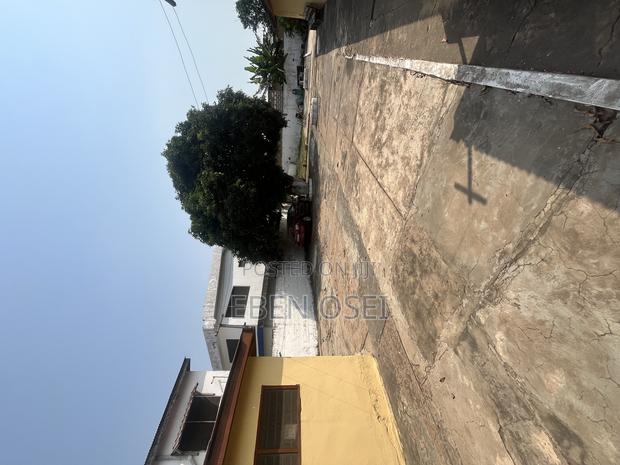 4bdrm Apartment in Dansoman for sale · Photo 6