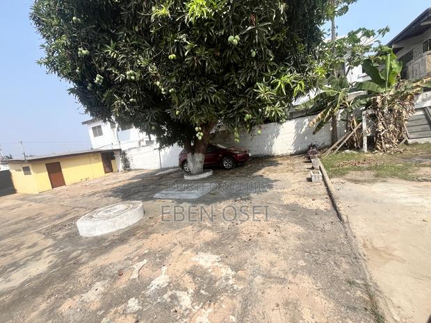 4bdrm Apartment in Dansoman for sale · Photo 2