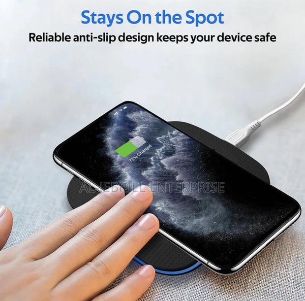 ULTRA-FAST PROMATE AURAPAD-4 10w Wireless Charging Dock · Photo 4