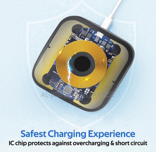 ULTRA-FAST PROMATE AURAPAD-4 10w Wireless Charging Dock · Photo 3