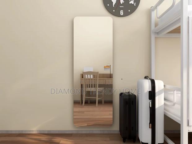 Self Adhesive Acrylic Mirror · Photo 2