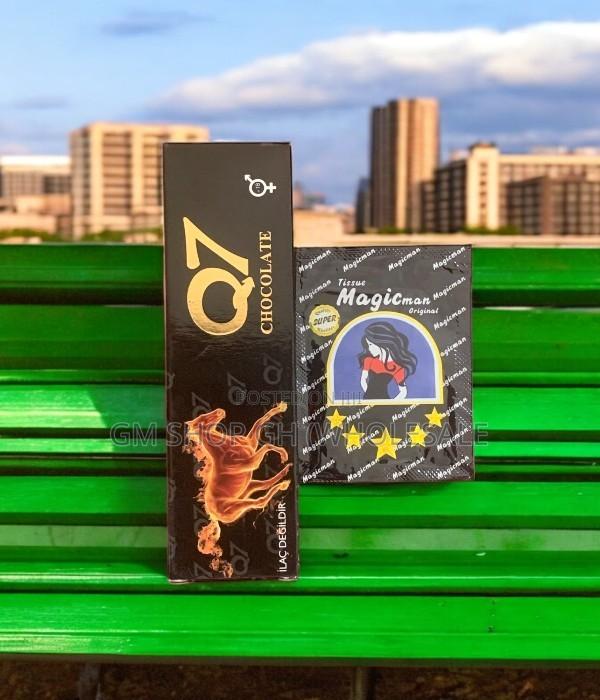 Q7 Chocolate 1 Magic Tissue · Photo 1