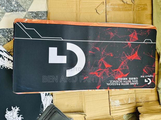 Logitech XXXL Table Mat Mouse Pad · Photo 2