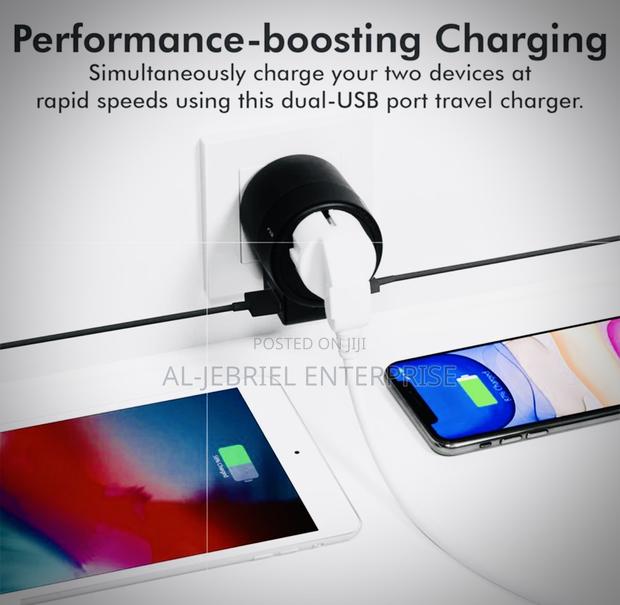 Multi-Plug Promate Twist Travel Adapter With USB AC SOCKET · Photo 2