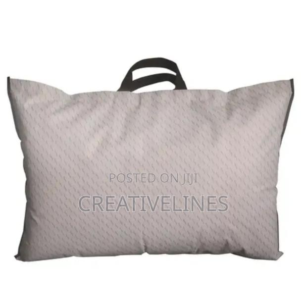 Pillow Bag · Photo 3