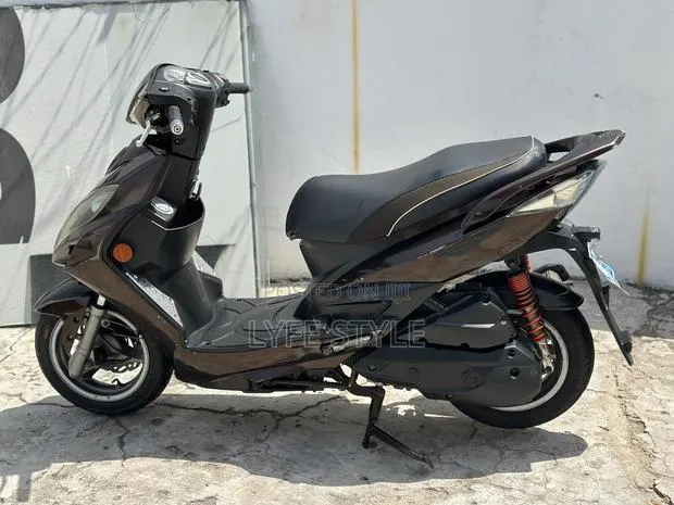 Kymco 2002 Brown · Photo 1