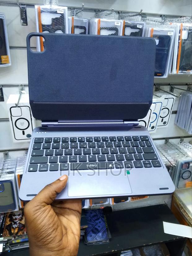 Magnetic Magic Keyboard Case for Apple iPad Air 4 and Air 5 · Photo 2
