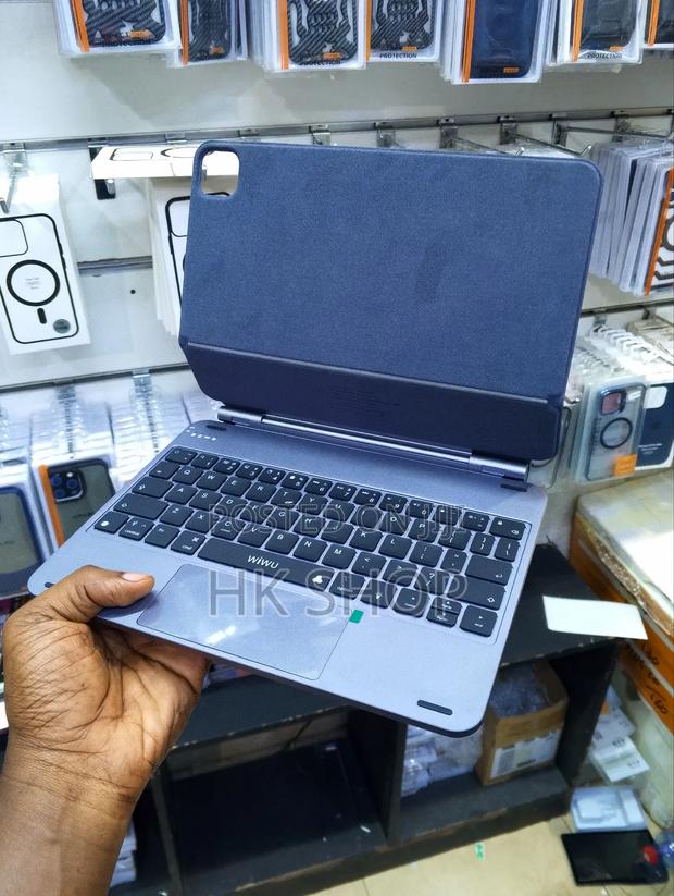 Magnetic Magic Keyboard Case for Apple iPad Air 4 and Air 5 · Photo 4